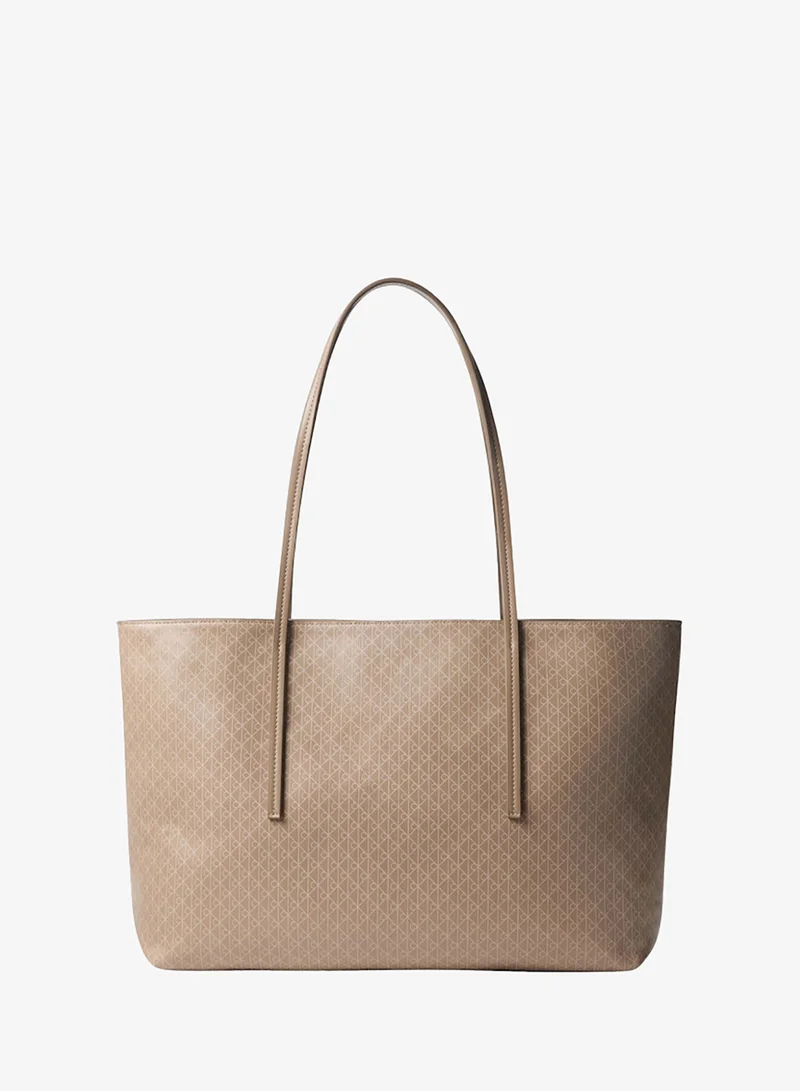 CALVIN KLEIN Emblem Aop With Pouch  Tote Bag